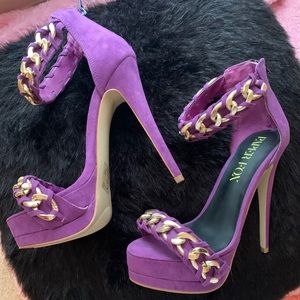 Shoe dazzle purple High heels